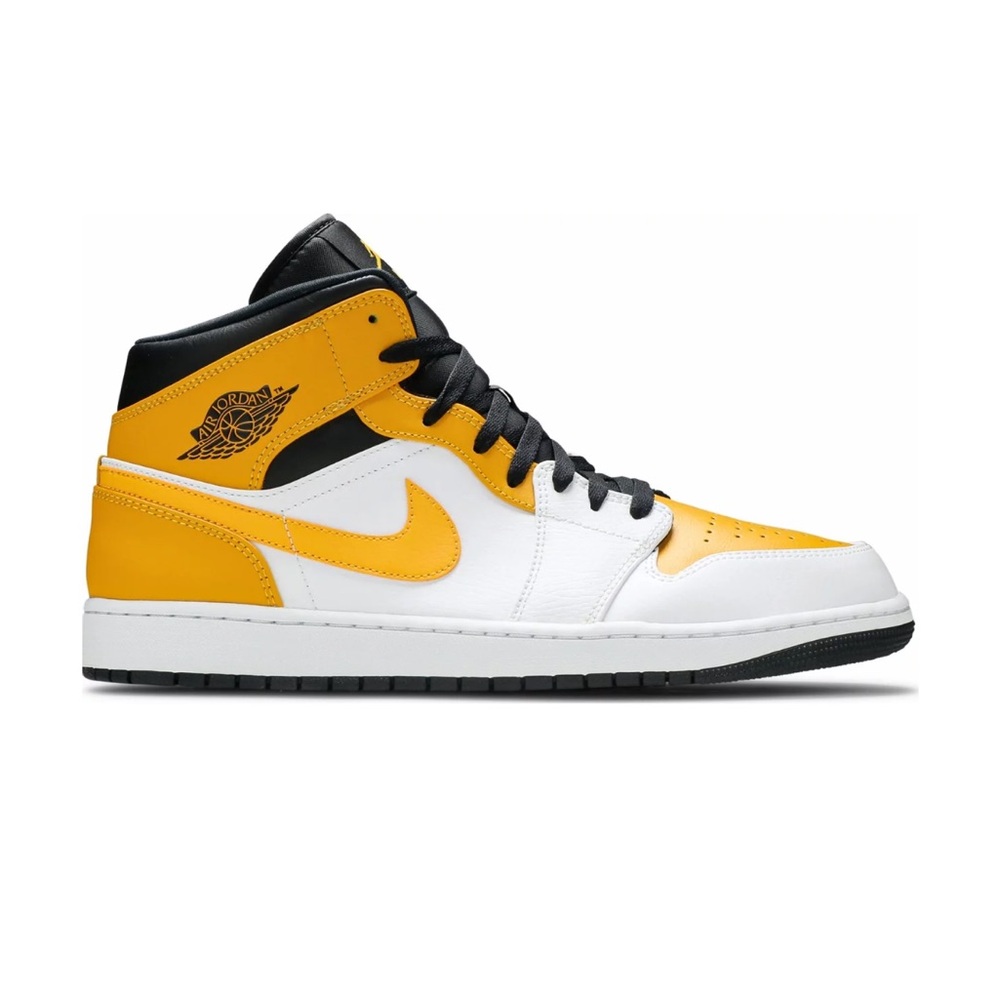 2021 Air Jordan 1 Mid 'University Gold' size 8